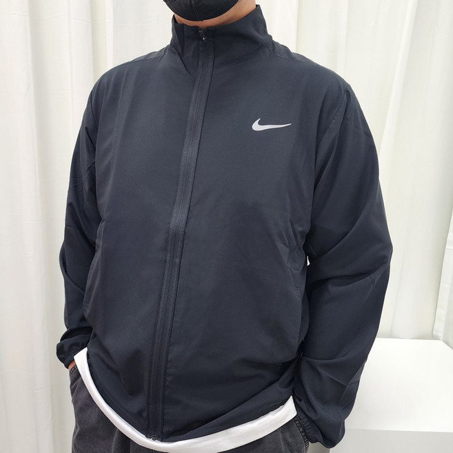 나이키 남성 드라이핏 런닝 바람막이 스포츠 재킷 + THE HENEM 짐색 증정