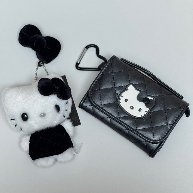 일본 정품 헬로키티 퀼팅 지갑 키링 카드지갑 동전
