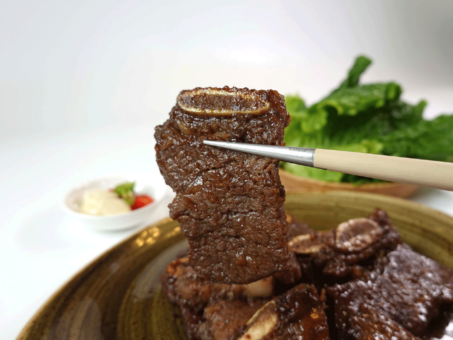 LA양념 소갈비 800g (2-3인분정도) la양념갈비 소양념갈비 양념소갈비 LA갈비 la갈비 소갈비, 1개