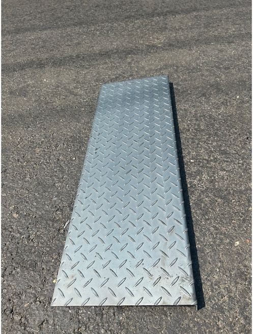 체크판철판 기역자계단 3.2T 50x250x(기장 600mm), 1개