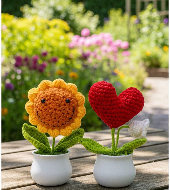 [쇼핑백포함]뜨개꽃 미니 화분 선물 세트 어버이날 카네이션 개업 집들이 선물 (해바라기/안시리움), 1개, 해바라기와하트꽃