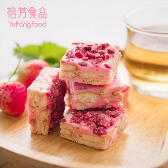 裕芳食品 草莓顆粒雪花餅, 1個