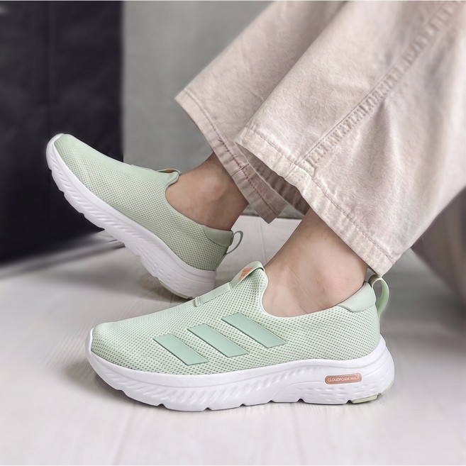 [매장정품] 아디다스 워킹화 클라우드폼 무브 라운저 초경량 슬립온 운동화