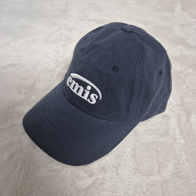 [국내매장판] 24FW 이미스 리뉴얼 네이비 모자 - NEW LOGO EMIS CAP(RENEWAL)-NAVY
