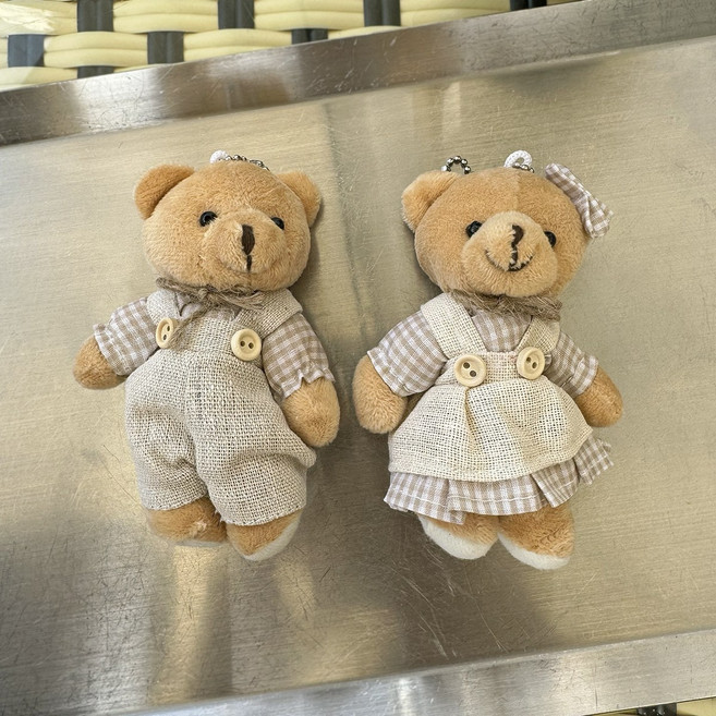 MOOLDN 체크 오버롤 멜빵 곰돌이 곰 인형 키링 키홀더 가방 백팩 고리 어린이집 유치원 유모차, 1개, 베이지-여자곰돌이