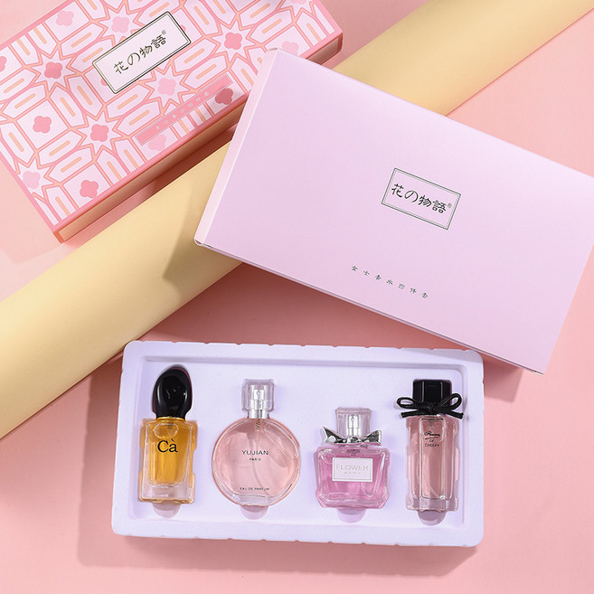 라이브 방송의 핫한 여성 향수 4종 세트 기프트 세트로 만난 달콤하고 프레쉬한 오드뚜왈렛(여자친구 기념일 선물 추천), 1세트