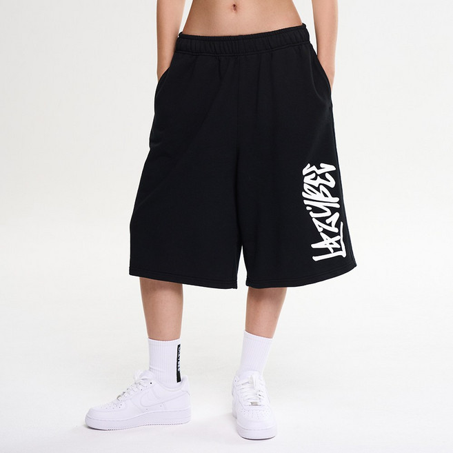 자이언트핏 와이드 버뮤다 스웨트 팬츠 빅로고 헬스 짐웨어 운동복 반바지 W (2컬러)