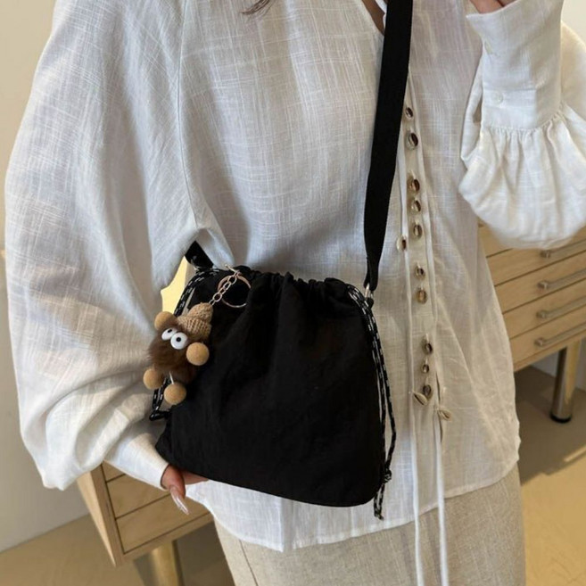 모디케이 미니 크로스백