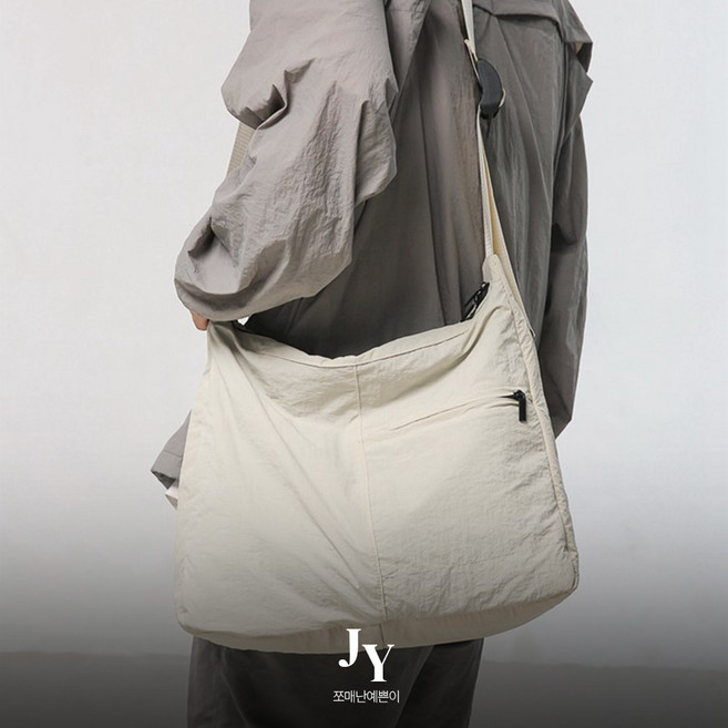 쪼예 나일론 심플 대용량 스쿨백 패드 노트북 수납 가능 숄더 크로스백