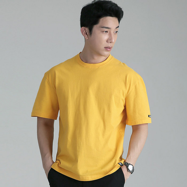 업클라스 남성용 라벨 포인트 비비드 반팔 티셔츠 b204