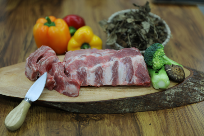 어성초포크 무항생제 생등갈비 500g, 1개