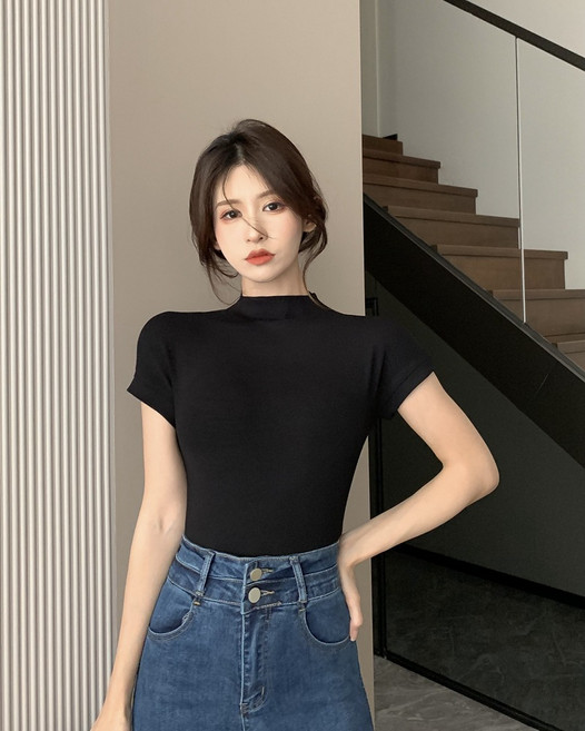 半高領短袖T恤女 夏季修身顯瘦打底衫 純欲風內搭上衣 學生潮流休閒服裝 舒適透氣親膚材質