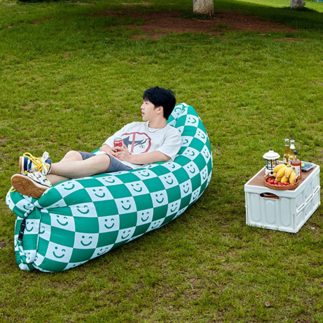 이루우리 휴대용 에어쇼파 에어빈백 캠핑쇼파 튜브, 스마일 체크 그린