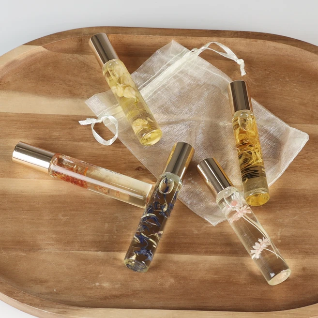 투베이스 키트 DIY 네추럴 아로마 롤온 키트 10ml/5개 만들기 집중력과 활기를(로즈마리/레몬), 5개, 10ml - 쿠팡