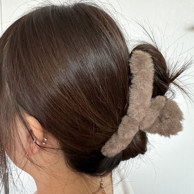 아모르디어 14cm 겨울 밍크털 퍼 흘러내리지 않는 집게핀 빅사이즈 머리숱 많은 헤어 집게