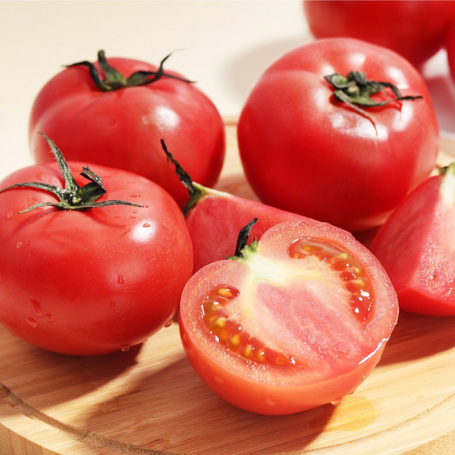 [하루농장] 재구매율1위 완숙 토마토 유럽종, 2KG(중대과), 1박스