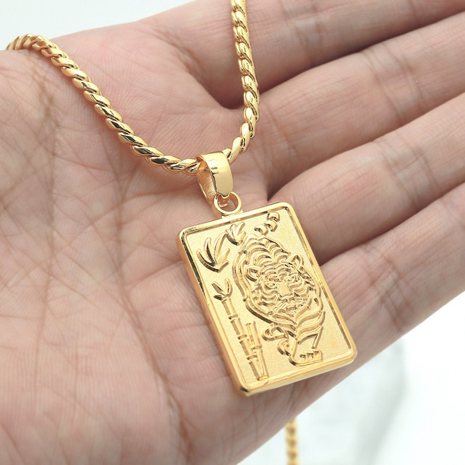 [슈가스톤] 18k골드도금 호랑이 만자 불심 불교펜던트 남자목걸이