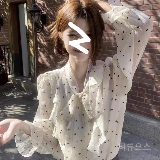 티류으스 여성 봄가을 프렌치 고급감 레이스 플라운스 블라우스 포인트 도트 넥타이 디자인 루즈핏 셔츠 WY