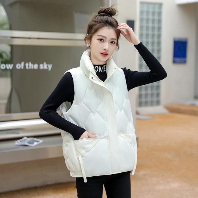 작은 키의 짧은 나시 재킷 세련되고 모던한 패딩 점퍼