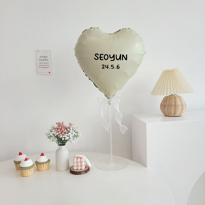 이벤트홀릭 레터링 하트 풍선 스탠드 세트 파티용품 자유문구 스티커, 1개, 01.크림 세트