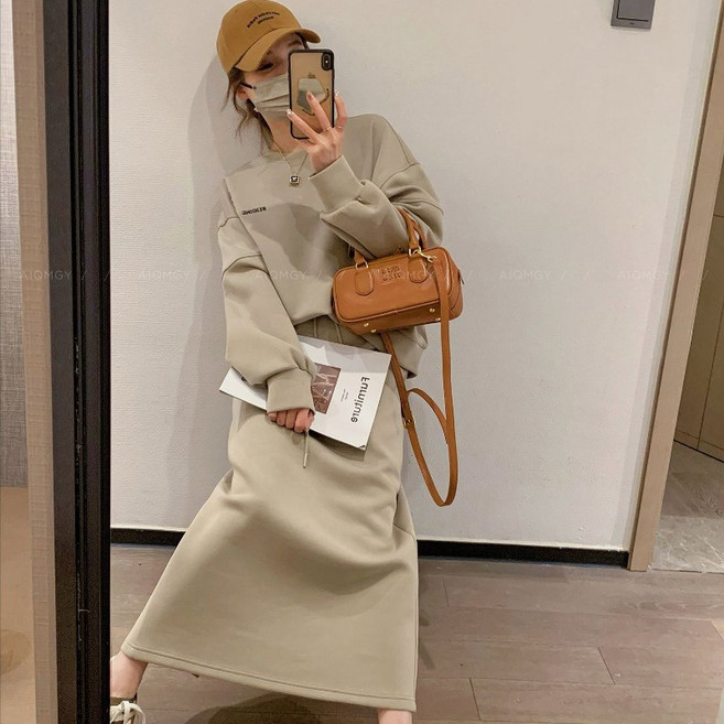 COSYEVNO 트레이닝 스커트 투피스 통근 패션 봄 여성 라운드 맨투맨+롱치마 캐주얼 세트