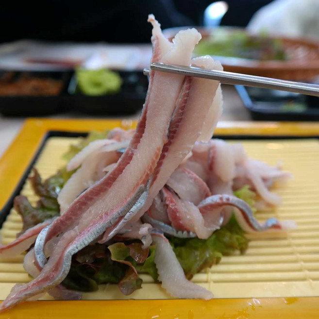 포항 별미 생물 청어 회 막회 무침 물회 손질 발송 250g 야채 초장 포함, 1개, 250g 내외