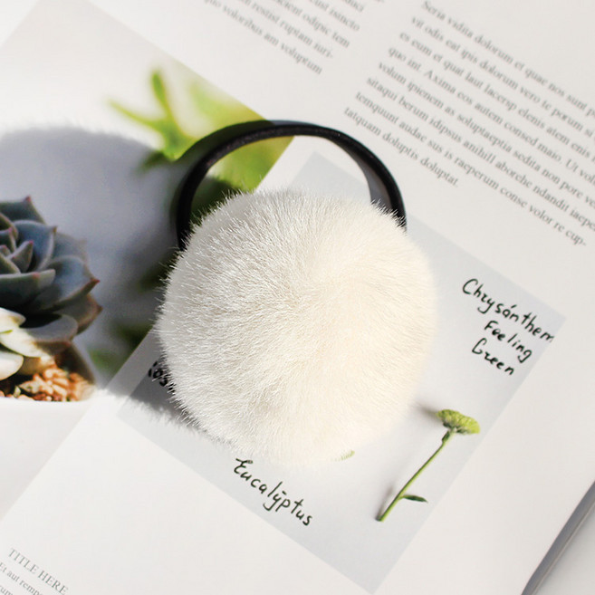 로라하 성인 여성 아동 겨울 털방울 왕방울 머리방울 인조퍼 페이크퍼 헤어 머리끈 코기