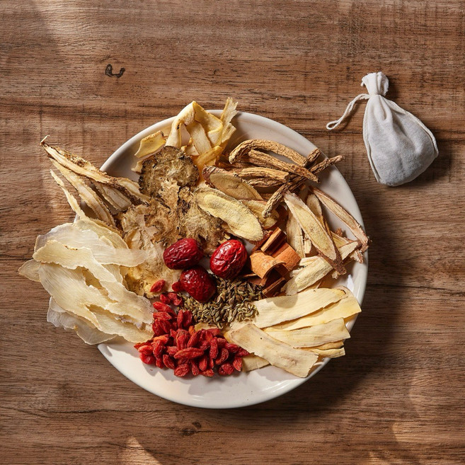 優選天麻片，無漂白手挑天麻，適合燉雞、燉魚湯, 1個, 天麻藥膳包