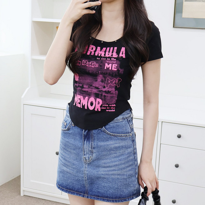 소일레 여성 포뮬러 빈티지 레터링 크롭 곡선 밑단 슬림핏 티셔츠 4color