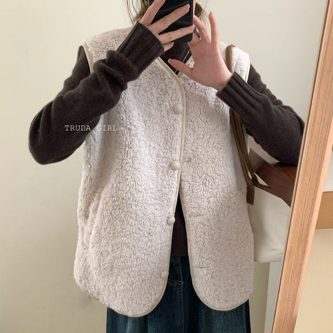 《杜達女孩》扣子款QQ毛羊羔毛絨秋冬寬鬆大尺碼背心