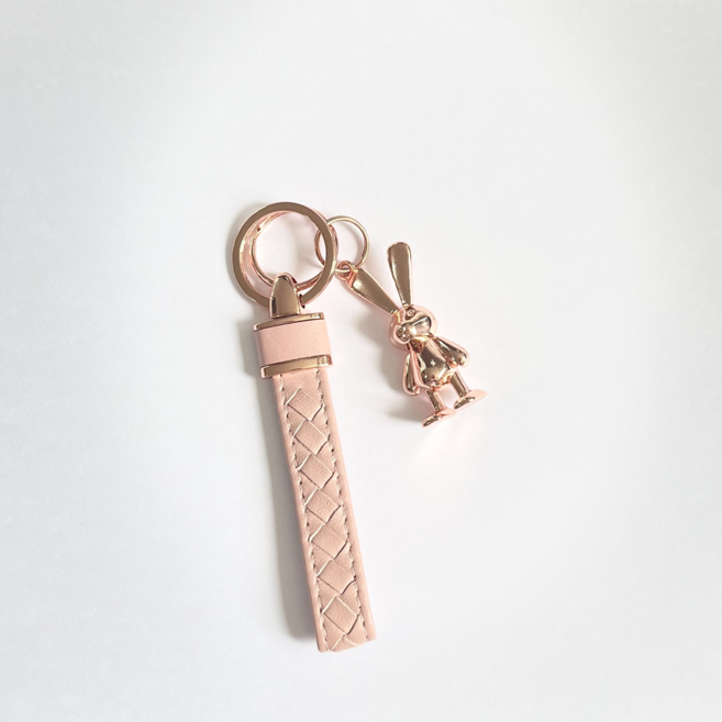 포포페 트렌디하고 미니멀한 감성의 귀여운 로즈골드 토끼 퀄팅 키링