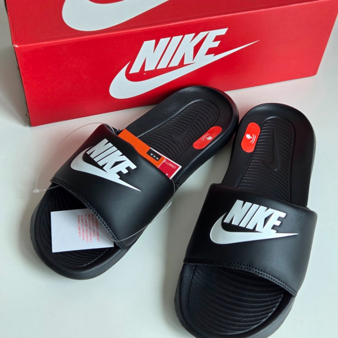 나이키 여성용 발편한 슬리퍼 빅토리 윈슬라이드 CN9677-005