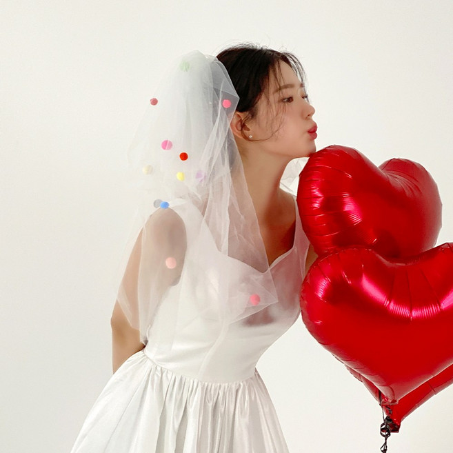 [비치팜]폼폼이 웨딩 베일 셀프 웨딩 면사포 파티 브라이덜샤워