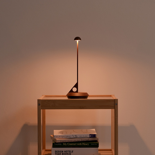 UBIQUA LUME 유비콰 무드등 인테리어 조명 LED 충전식 포터블 테이블 램프 디밍, 블랙 378502