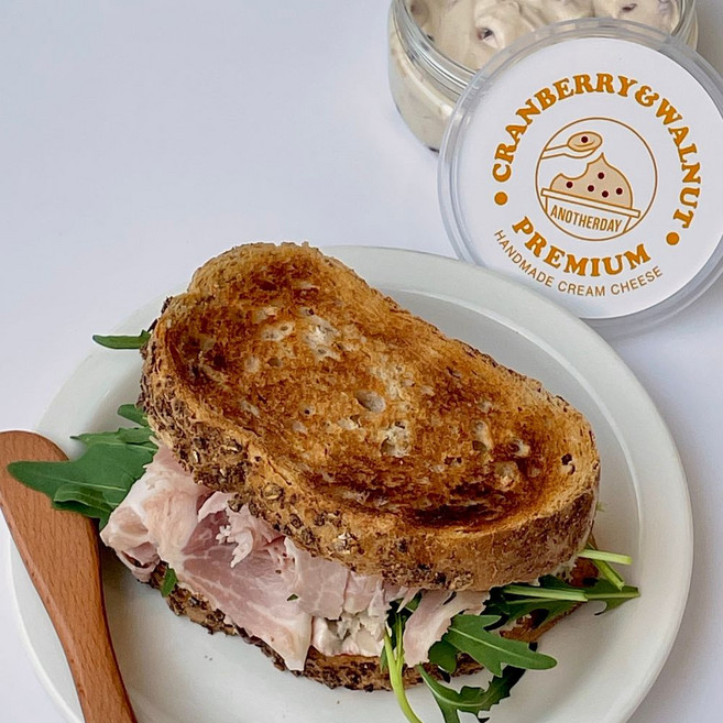[쫀득/고소] 프리미엄 수제 크랜베리&호두 크림치즈 / 어나더데이, 150g, 1개