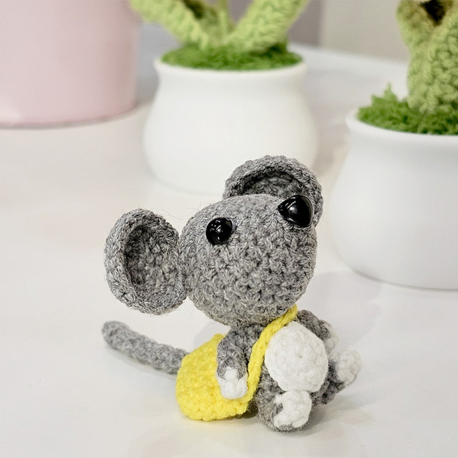 아이루리 찍찍 미니미 니트 백 쥐 키링 작은 귀여운 핸드메이드 러블리 악세사리 트렌드, 1개, 그레이