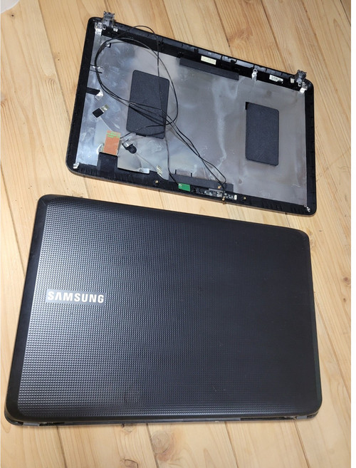 삼성노트북 nt-r530 시리즈 부품용 상판 덮개 하판 덮개 커버 하판 메모리 덮개 하드 덮개 시디롬 베젤, 1개, r530 상판
