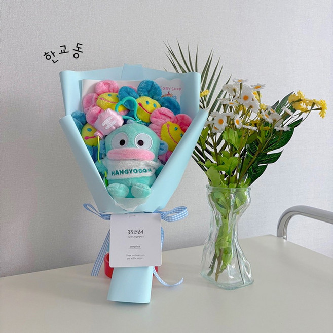 정품 산리오 파티 봉제인형꽃다발 스마일꽃4송이 산리오 키링 졸업선물 졸업식꽃다발, 1개, 한교동, 350mm