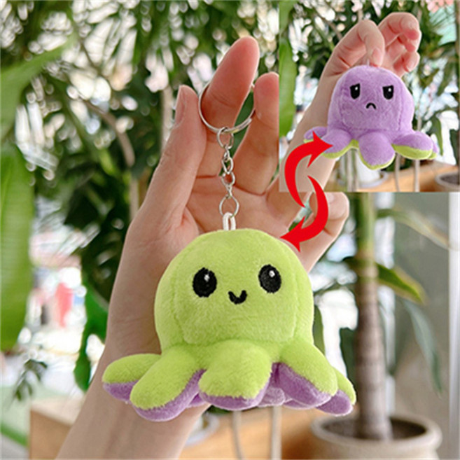 인형 키링 캐릭터 열쇠고리 가방고리 키홀더 동물 곰돌이 펭귄 털실 폼폼 장식 액세서리, 1개, 반전문어 그린퍼플