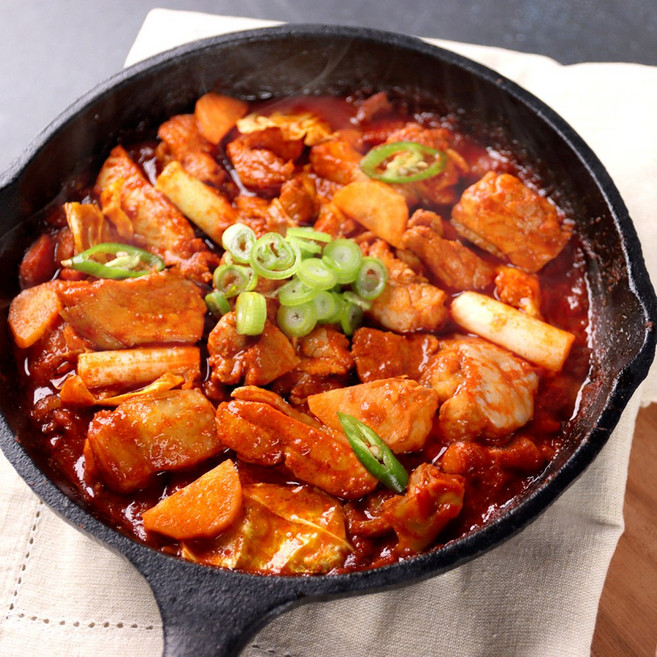 맛있게 매운 쫄깃한 순살 바람골 닭갈비, 500g, 4개