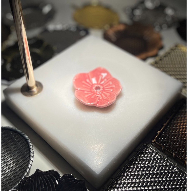 鬼點子 陶瓷塔香座 香座 煙供香盤, 粉色梅花, 粉色梅花