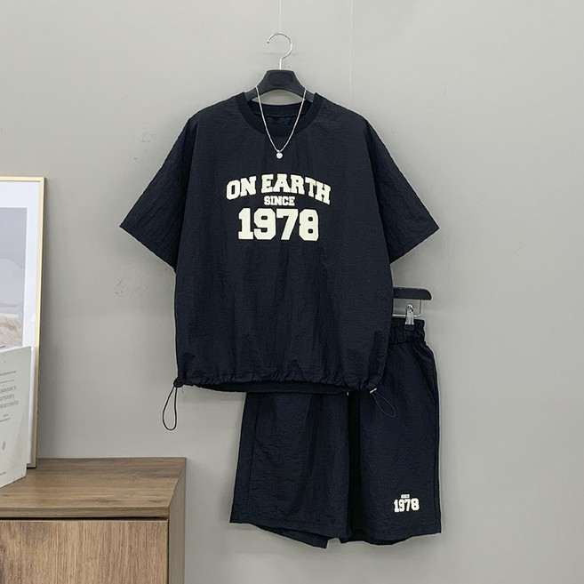 [행복여] 어쓰 레터링 아노락 루즈핏 반팔 밴딩 반바지 세트