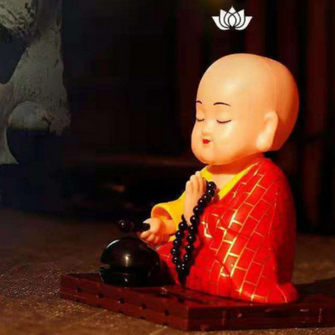 태양광 동자승 목탁인형 귀여운 장식소품 조명기능 실내장식, 목탁치는스님 대 레드