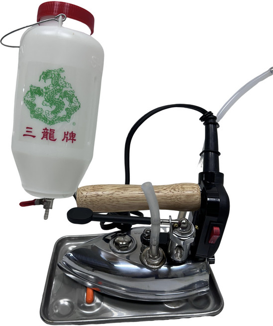 三龍牌蒸氣熨斗 永昇縫紉專業熨燙工具 快速加熱 大容量水箱 適用多種面料, 黑底