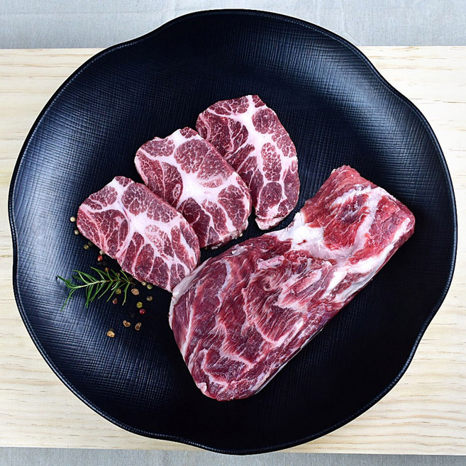 이베리코목살 이베리코 꽃목살 캠핑용고기 돼지고기 정육1번가 숯불 바베큐 600g내외, 스테이크용, 1개