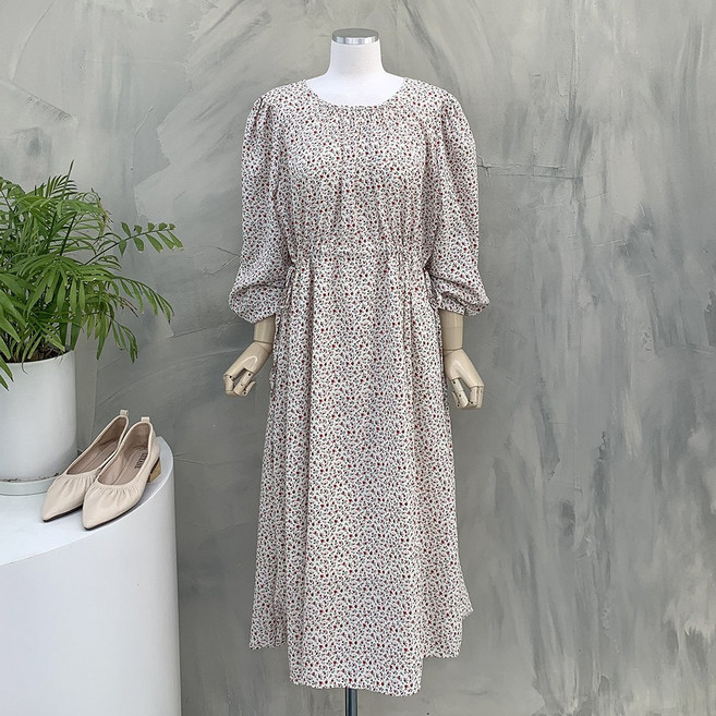 [행복여] 로맨틱 플라워 넥 셔링 끈 조절 플레어 원피스