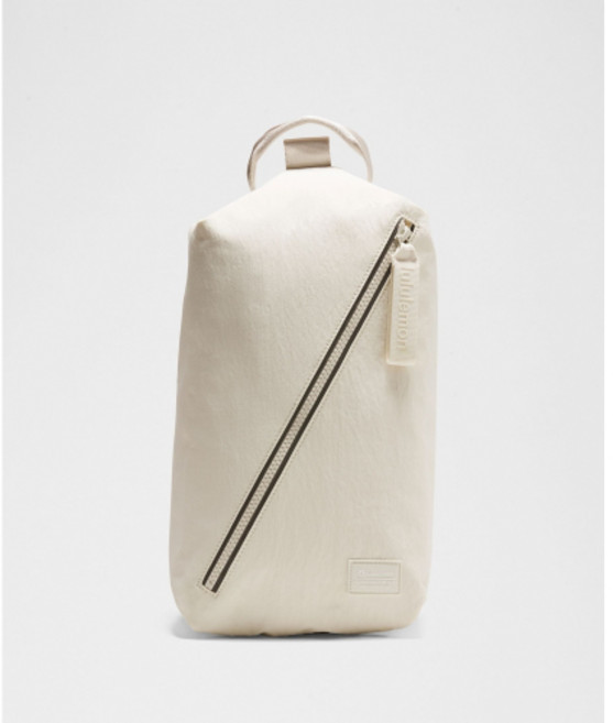 룰루레몬 LULULEMON 패스트 트랙 백 2.0 9L LTIV SLVR LU9CDGS-069459 158827