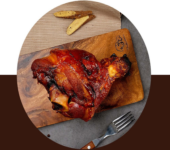 겉바속촉 슈바인학센 밀키트 독일식 앞다리 족발 술안주 한약재 사용, 900g, 1개