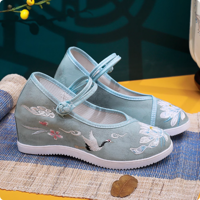 쌍천 여자 신발 전통 꽃신 결혼식 신발 생활신발 난타단화 무대공연 단화 A25092908