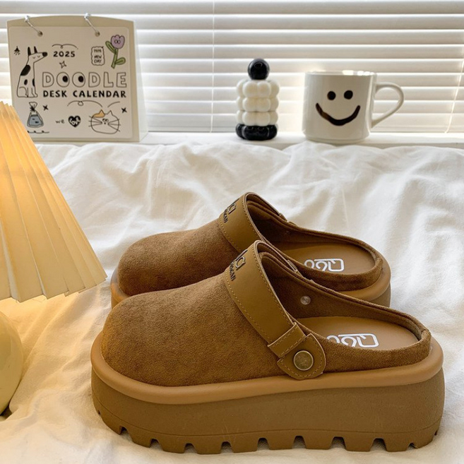 미노스토리 스웨이드 클로그 키높이 여성 슬리퍼